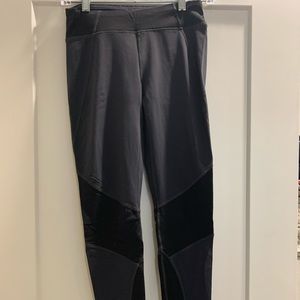 Gray and Black Color Block Leggings (s)